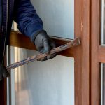 Mit wenigen Maßnahmen kann man die Sicherheit im Haus verbessern. Foto: arrivipartenzeit via Twenty20